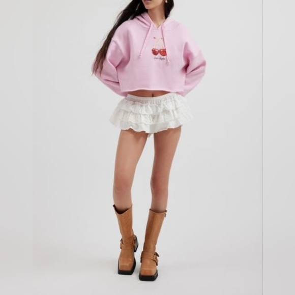 Women's UO Project Social T Cherries Graphic Cropped Hoodie Pink Sweatshirt XS - Picture 3 of 9